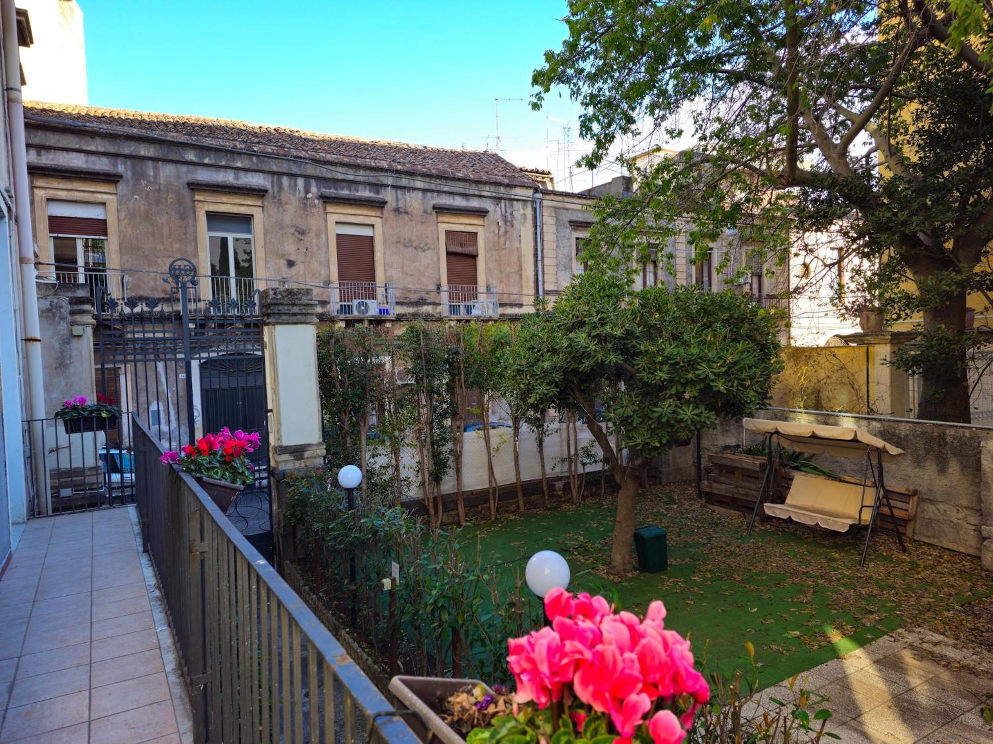 Giardino Siciliano B&B Катанія Екстер'єр фото